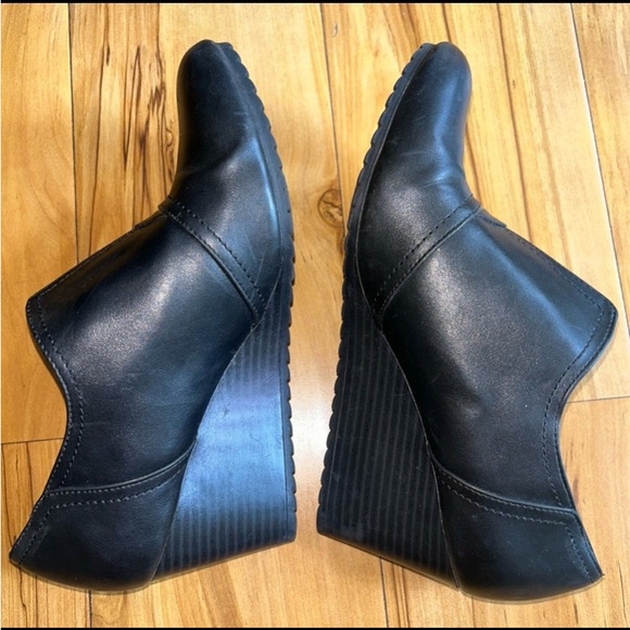 Life Stride Black Wedge Heels size 7.5 - Picture 4 of 8